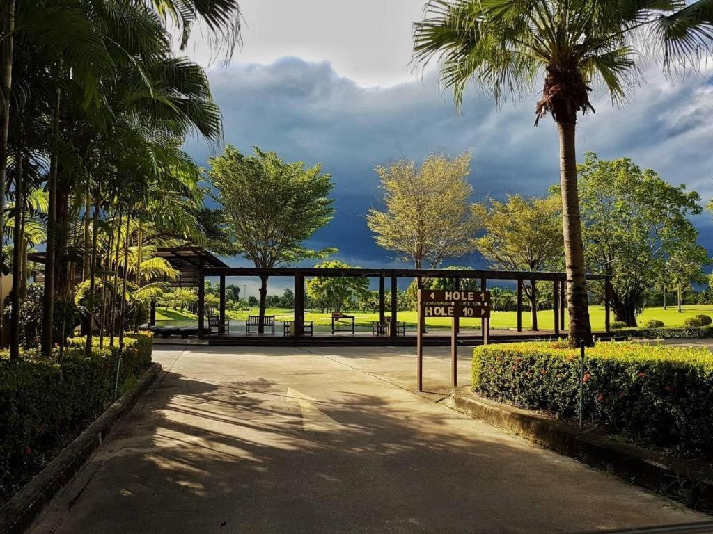 Hotel Suwan Golf & Country Club Nakhon Pathom Exteriér fotografie